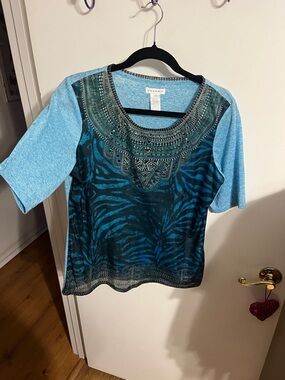 💜 Large Hannah Teal and Light Blue Short Sleeve Printed Top